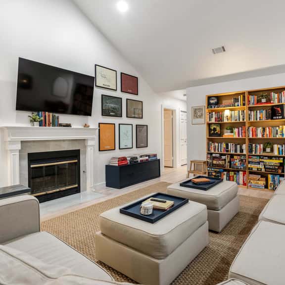 Dog-Friendly Home: 2,000- Books & Board Games - Image 1