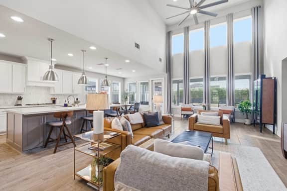 Easton Park 4BR with Private Resort-Style Pool - Image 3
