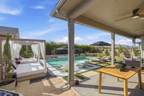 Easton Park 4BR with Private Resort-Style Pool - Image 1