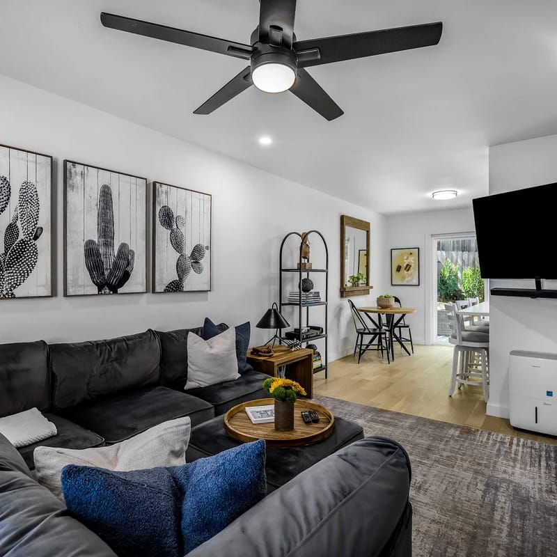 SoLa Condo with Garden Patio Near Zilker Park